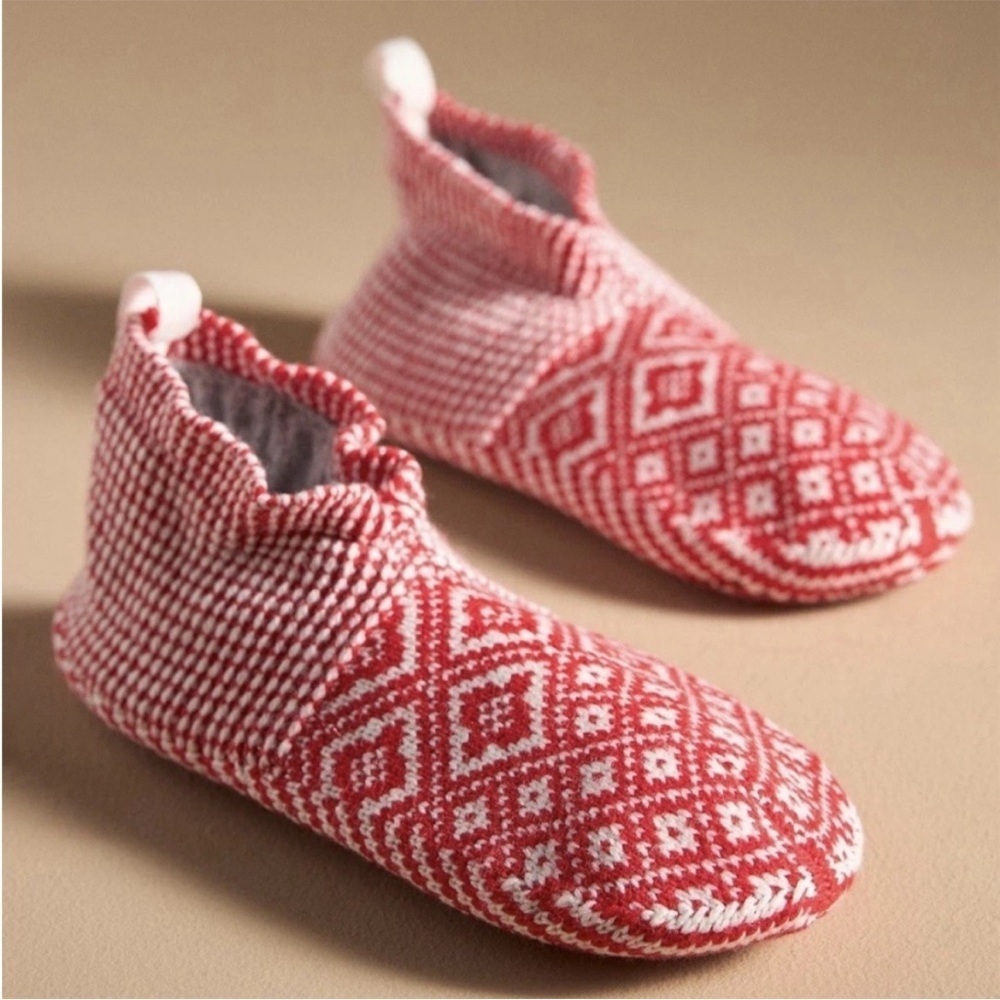 Anthropologie Bombas Diamond fairisle grippsocks size large NWOTread description